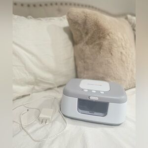 Wipe warmer, Light Gray and White ‼️⚠️make an offer!‼️⚠️